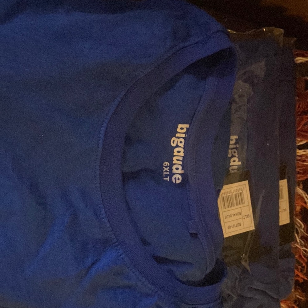 6xl t-shirts (1) Polo NWT. Big/Tall. Great quality